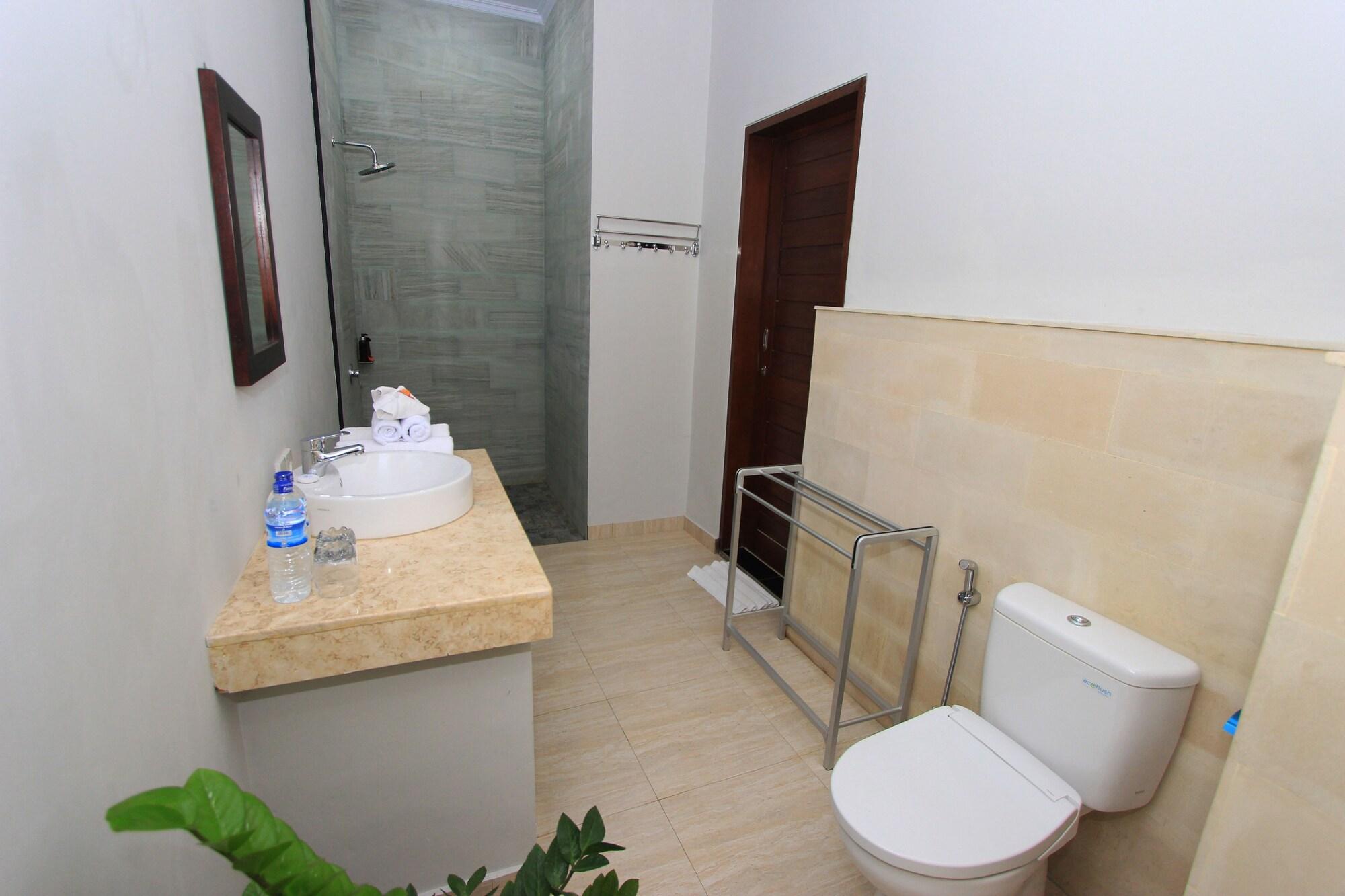Gatra Ubud Inn Екстериор снимка