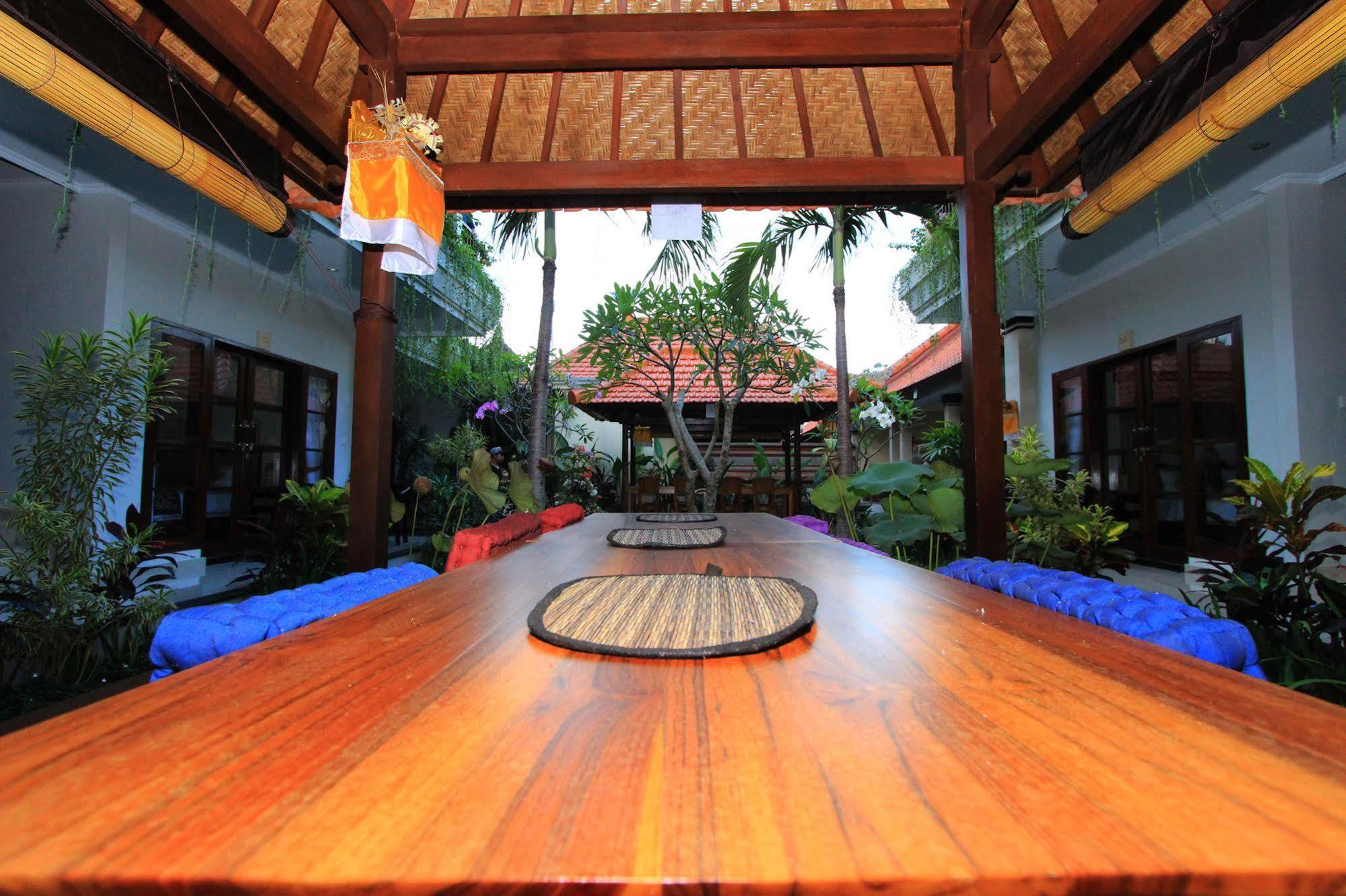 Gatra Ubud Inn Екстериор снимка