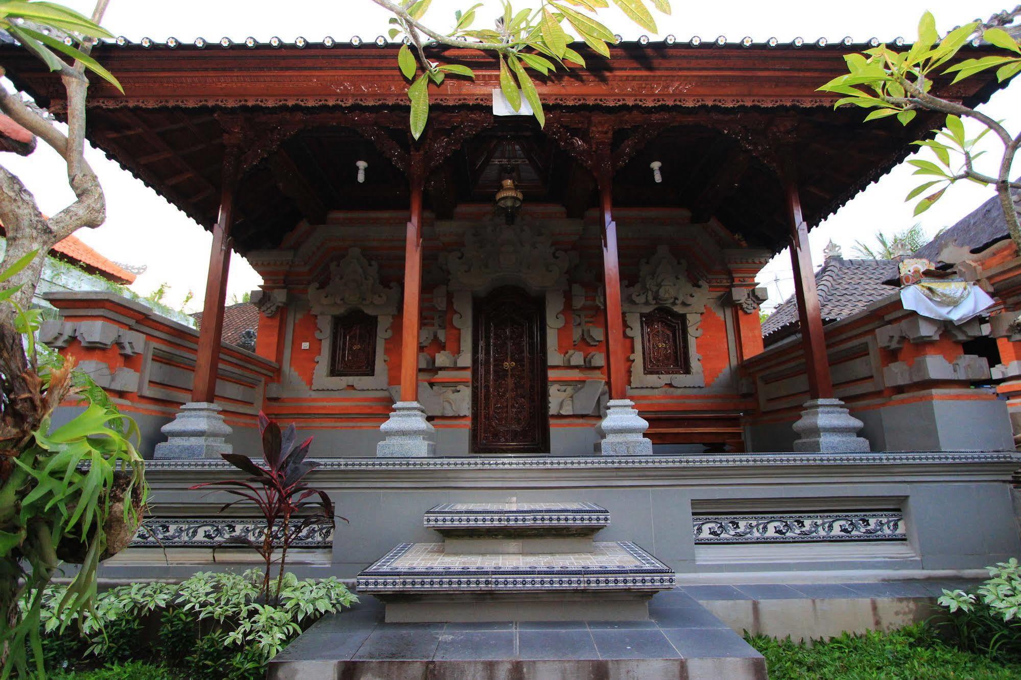 Gatra Ubud Inn Екстериор снимка